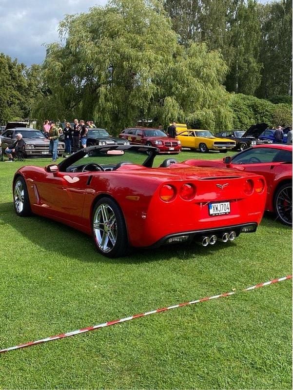 Röd Begagnad 2005 Chevrolet Corvette C6 Cab | 335 000 kr (Marknadspris) - Bild 1/4