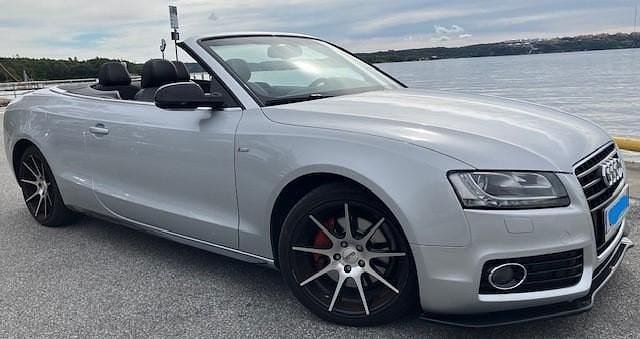 Silver Begagnad 2010 Audi A5 Cabriolet S-Line Cab | 125 000 kr (Marknadspris) - Bild 1/4