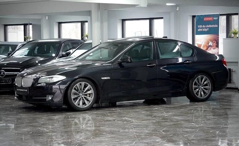 Begagnad BMW 550 408 HK (300 kW) 2011 Svart Sedan