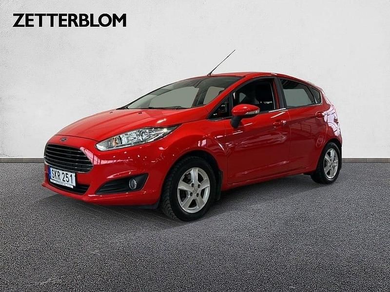 Röd Begagnad 2014 Ford Fiesta Titanium Kombi | 84 900 kr (Marknadspris) - Bild 1/4