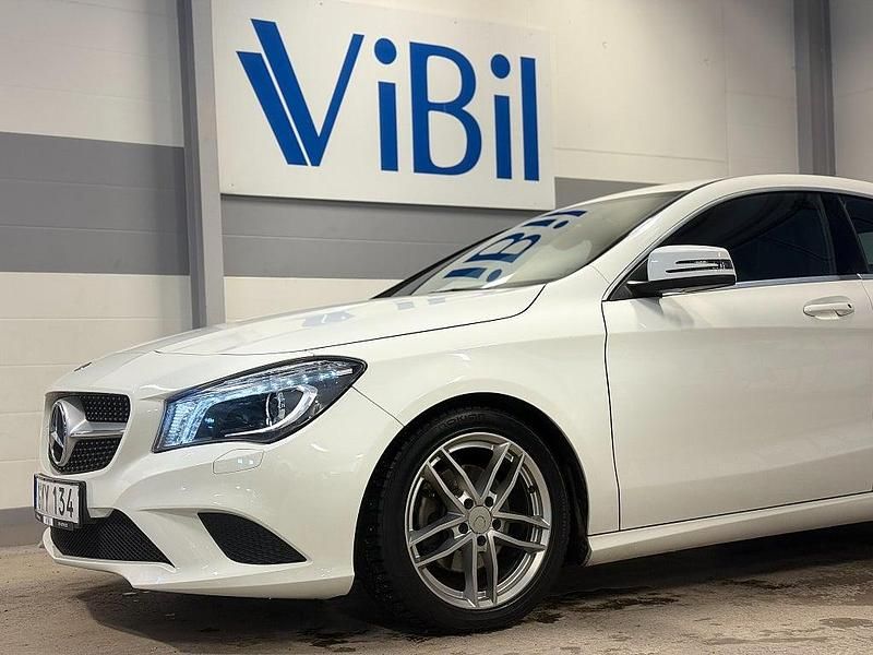 Begagnad Mercedes CLA220 177 HK (130 kW) 2015 Vit Sedan