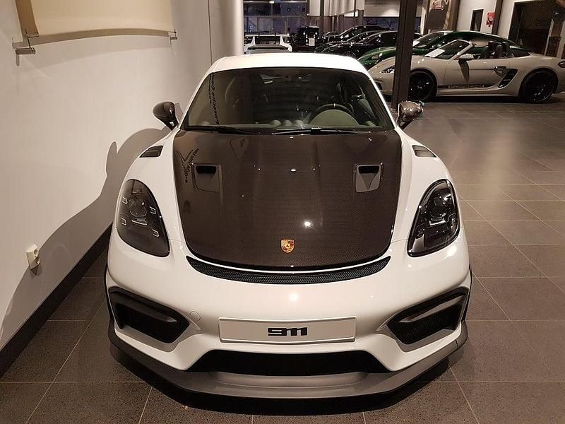 Begagnad Porsche 718 Cayman GT4 500 HK (367 kW) 2024 Vit Sportkupé