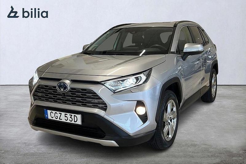 Silver Begagnad 2020 Toyota RAV4 Hybrid Executive SUV | 374 900 kr (Marknadspris) - Bild 1/4