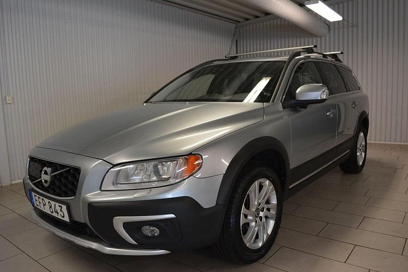 Silver Begagnad 2014 Volvo XC70 Summum SUV | 139 000 kr (Marknadspris) - Bild 1/4