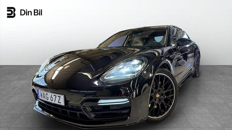 Svart Begagnad 2023 Porsche Panamera 4 Platinum Edition Sedan | 919 900 kr (Superpris) - Bild 1/4