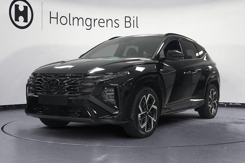 Svart Ny 2026 Hyundai Tucson SUV | 565 700 kr - Bild 1/4