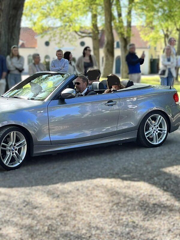 Grå Begagnad 2010 BMW 120 Cabriolet Cab | 120 000 kr (Marknadspris) - Bild 1/4