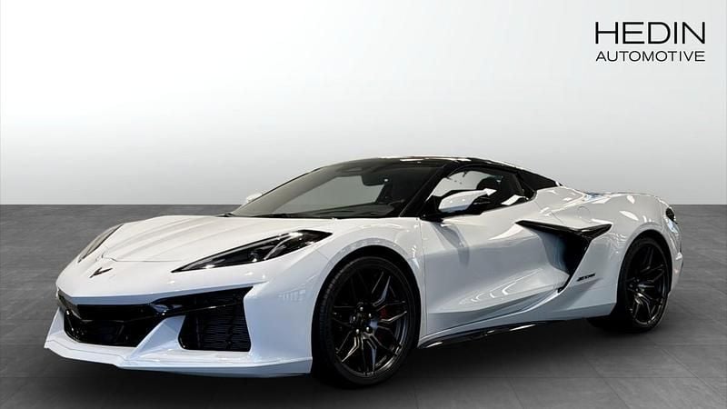 Grå (grey) Ny 2024 Chevrolet Corvette Z06 Cab | 2 592 360 kr - Bild 1/4