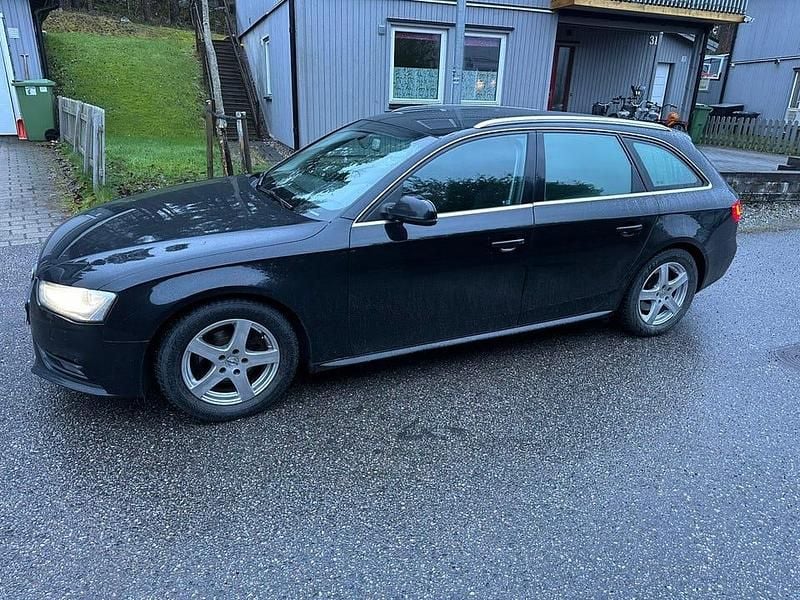 Begagnad Audi A4 136 HK (100 kW) 2013 Kombi