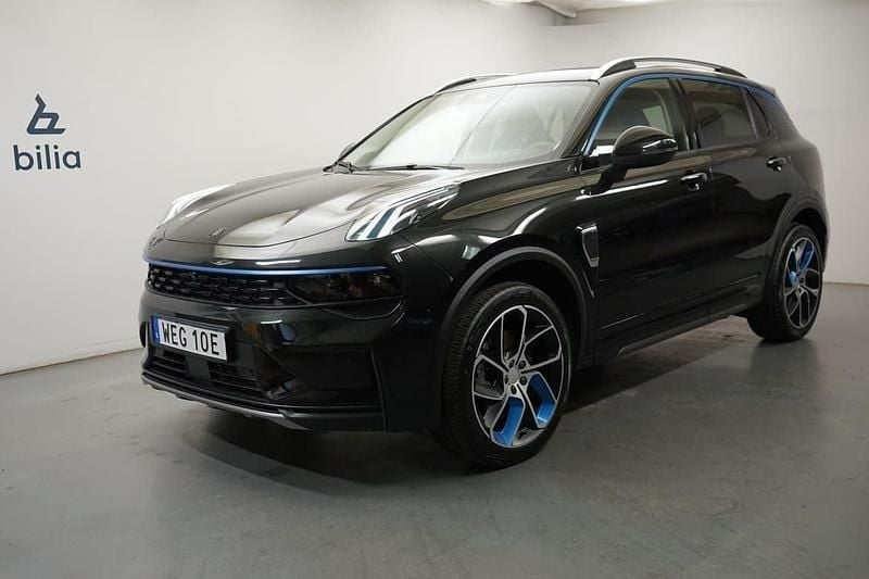 Svart Begagnad 2022 Lynk & Co 01 SUV | 289 900 kr (Marknadspris) - Bild 1/3