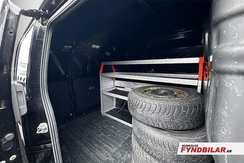 Begagnad Nissan NV200 90 HK (66 kW) 2015 Svart Minibuss