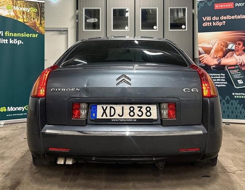 Begagnad Citroën C6 204 HK (150 kW) 2006 Grå Sedan