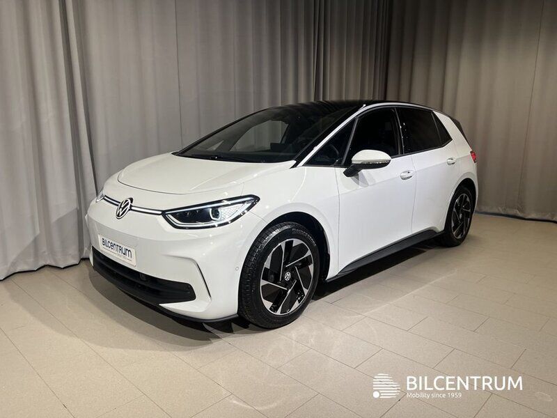 Vit Ny 2025 VW ID.3 Pro Performance Halvkombi | 470 100 kr (Lite dyr) - Bild 1/4