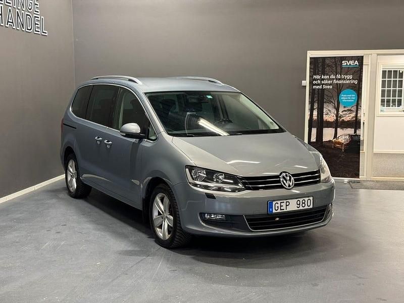 Begagnad VW Sharan 141 HK (103 kW) 2010 Grå Minibuss