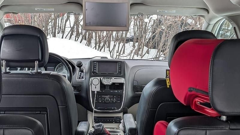 Begagnad Lancia Voyager 283 HK (208 kW) 2012 Minibuss