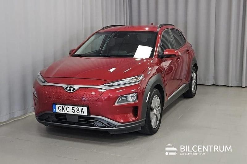 Mörkröd Begagnad 2019 Hyundai Kona Premium SUV | 224 900 kr (Marknadspris) - Bild 1/4