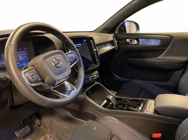 Begagnad Volvo C40 Single Motor 299 kW (407 HK) 2023 Svart SUV