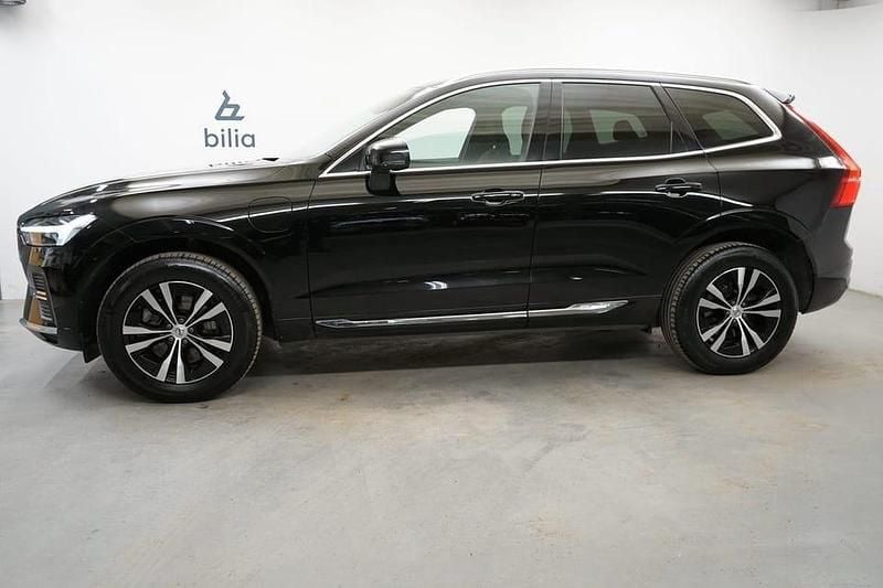Begagnad Volvo XC60 Core 355 HK (261 kW) 2023 Svart SUV