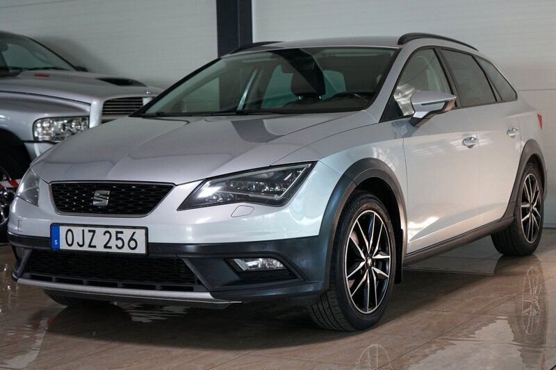 Silver Begagnad 2016 Seat Leon X-Perience Kombi | 79 500 kr (Marknadspris) - Bild 1/4
