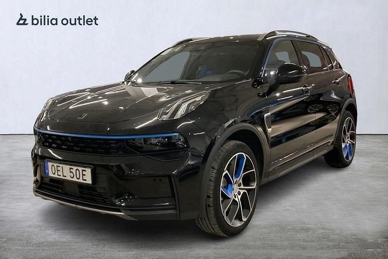 Svart Begagnad 2023 Lynk & Co 01 SUV | 294 800 kr (Marknadspris) - Bild 1/3