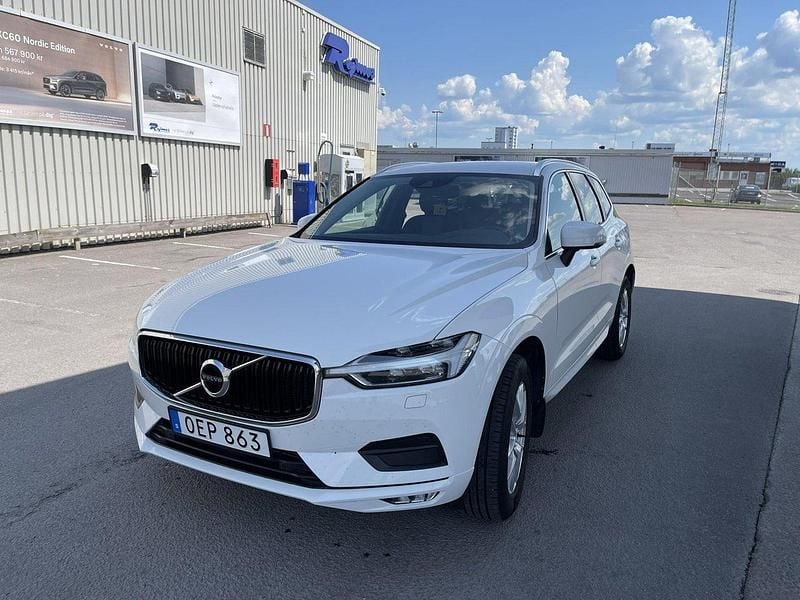 Vit Begagnad 2019 Volvo XC60 Momentum SUV | 345 000 kr (Bra pris) - Bild 1/4