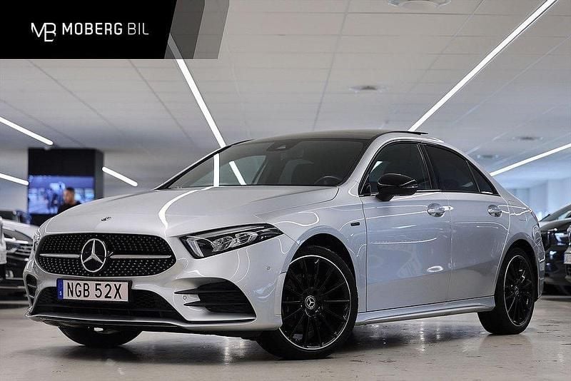 Silver Begagnad 2020 Mercedes A250 AMG Sedan | 329 900 kr (Lite dyr) - Bild 1/3