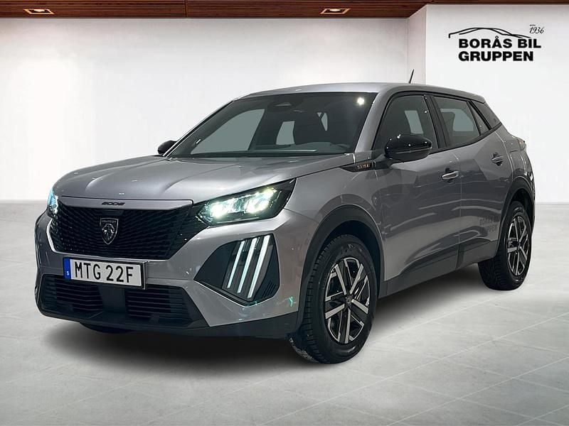 Grå Ny 2025 Peugeot 2008 Style SUV | 275 000 kr (Marknadspris) - Bild 1/4