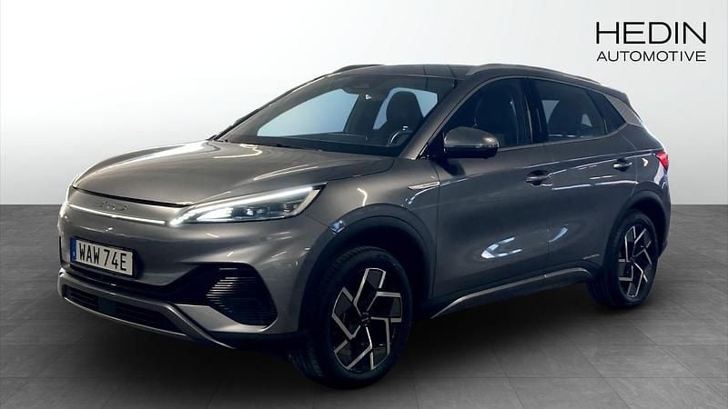 Grå (grey) Begagnad 2023 BYD Atto 3 Comfort SUV | 289 900 kr (Marknadspris) - Bild 1/4