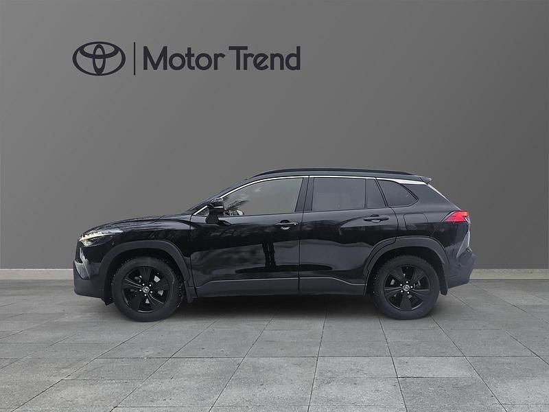 Begagnad Toyota Corolla Cross Executive 200 HK (147 kW) 2024 Svart SUV
