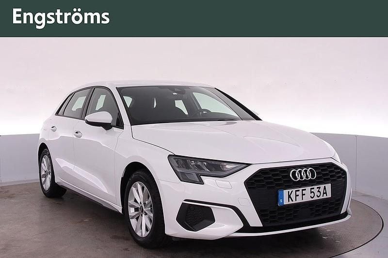Vit Begagnad 2022 Audi A3 Sportback Proline Halvkombi | 239 000 kr (Marknadspris) - Bild 1/4