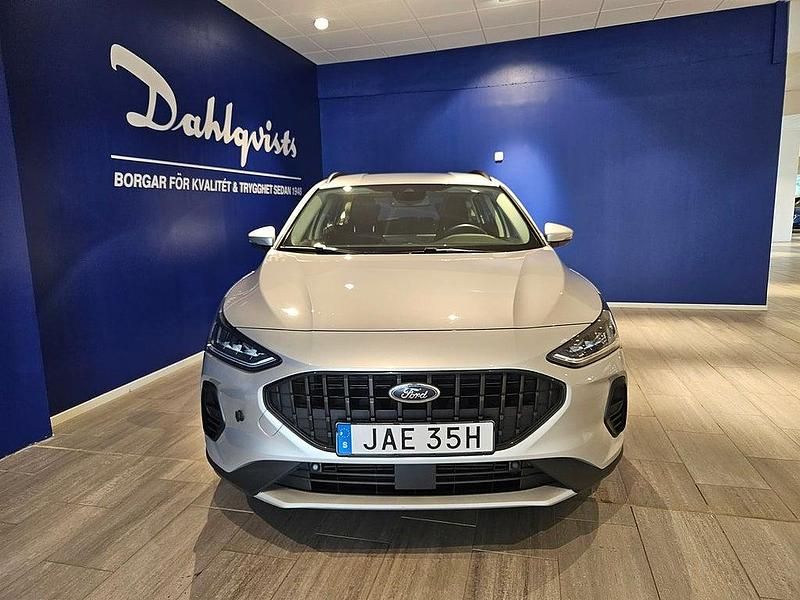 Begagnad Ford Focus Business Edition 126 HK (92 kW) 2023 Grå Kombi