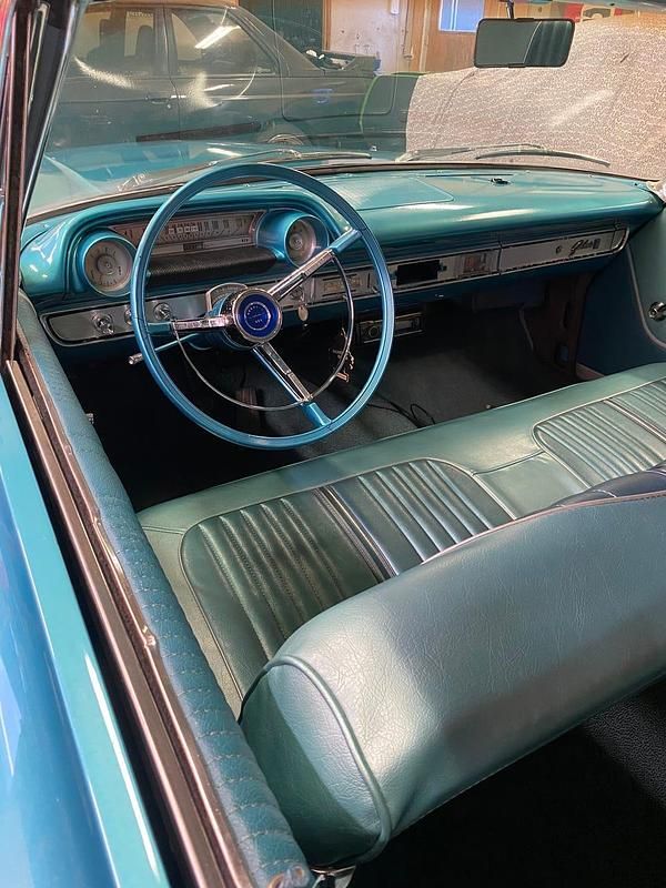 Begagnad Ford Galaxie 600 HK (441 kW) 1964