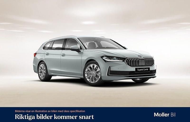 Silver Begagnad 2024 Skoda Superb Kombi | 419 900 kr (Marknadspris) - Bild 1/4