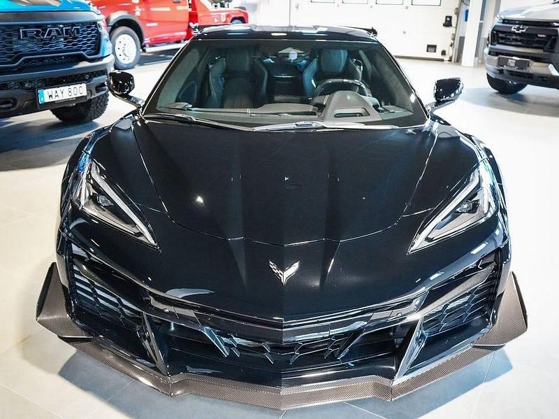Begagnad Chevrolet Corvette Z06 646 HK (475 kW) 2024 Svart Cab