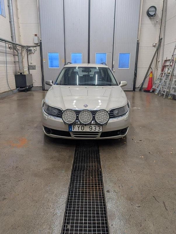 Gul Begagnad 2007 Saab 9-5 Linear Kombi | 22 000 kr (Bra pris) - Bild 1/4