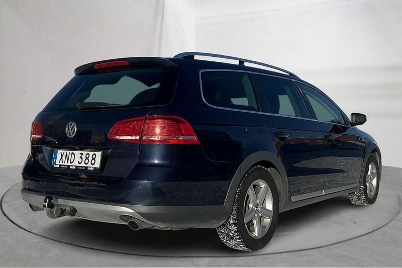 Begagnad VW Passat Alltrack 177 HK (130 kW) 2015 Blå Kombi