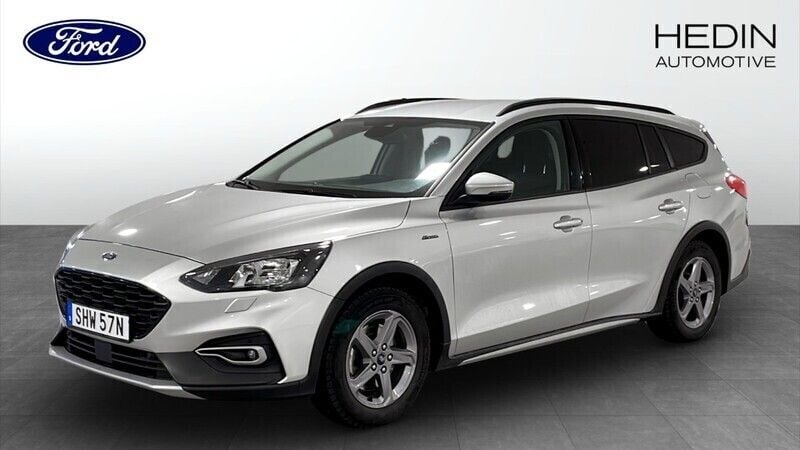 Grå (grey) Begagnad 2022 Ford Focus Active Kombi | 194 900 kr (Marknadspris) - Bild 1/4