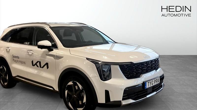 Vit (white) Begagnad 2024 Kia Sorento Advance SUV | 609 900 kr - Bild 1/4