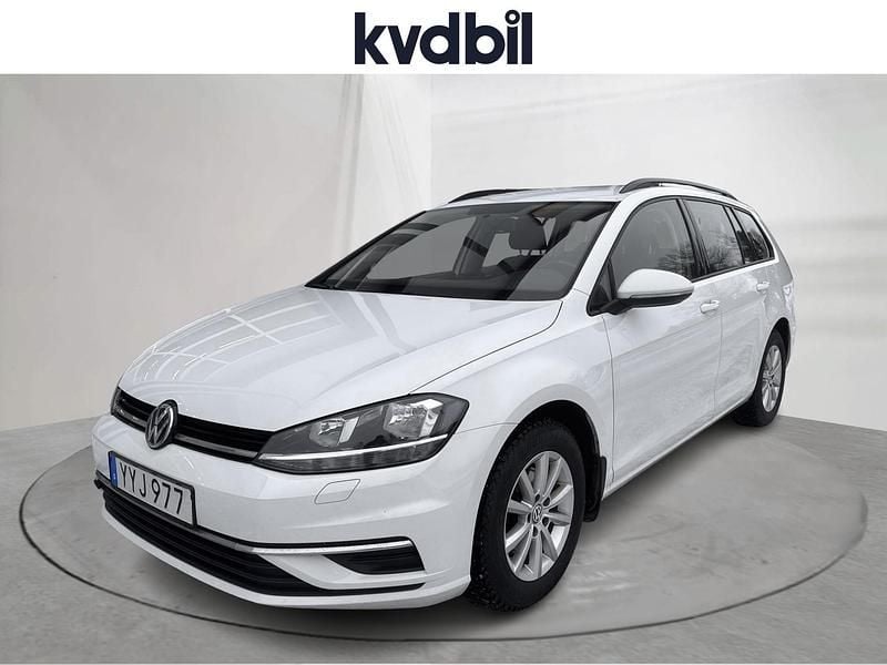 Vit Begagnad 2019 VW Golf VII | 129 000 kr (Bra pris) - Bild 1/3