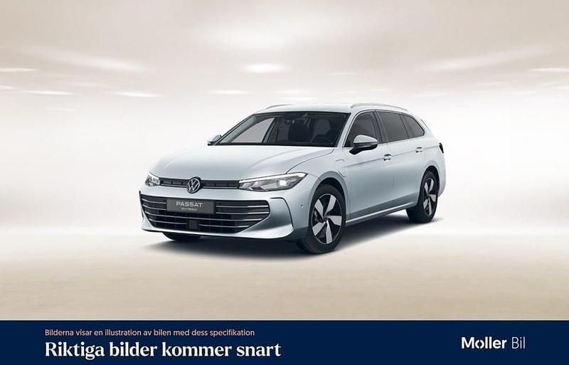 Oyster silver metallic Ny 2025 VW Passat Business Kombi | 469 000 kr (Dyr) - Bild 1/4