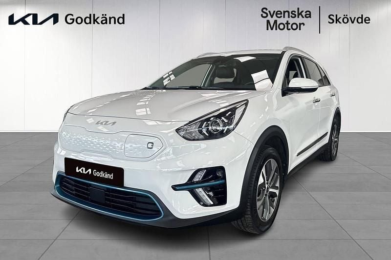 Vit Begagnad 2022 Kia e-Niro Advance SUV | 252 200 kr (Bra pris) - Bild 1/4