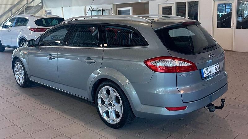 Begagnad Ford Mondeo Titanium X 221 HK (162 kW) 2007 Grå Kombi