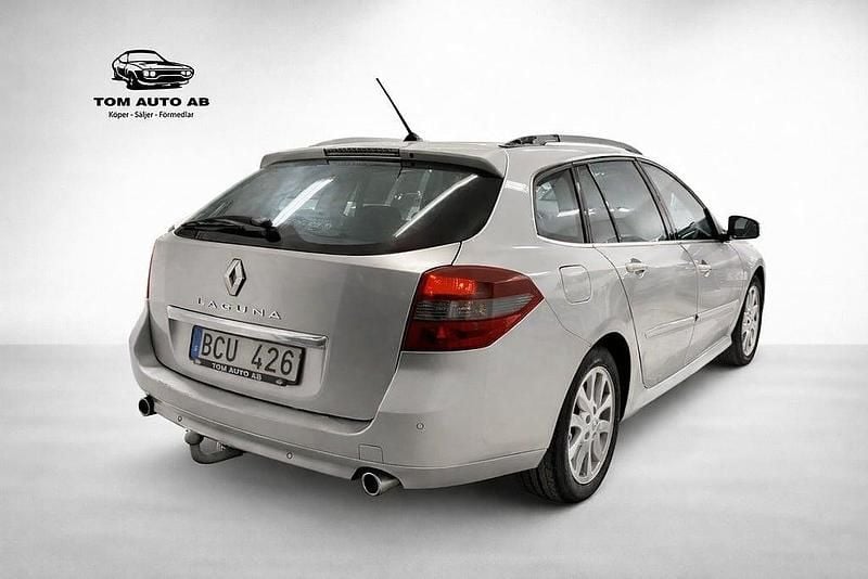 Begagnad Renault Laguna GrandTour 150 HK (110 kW) 2010 Silver Kombi