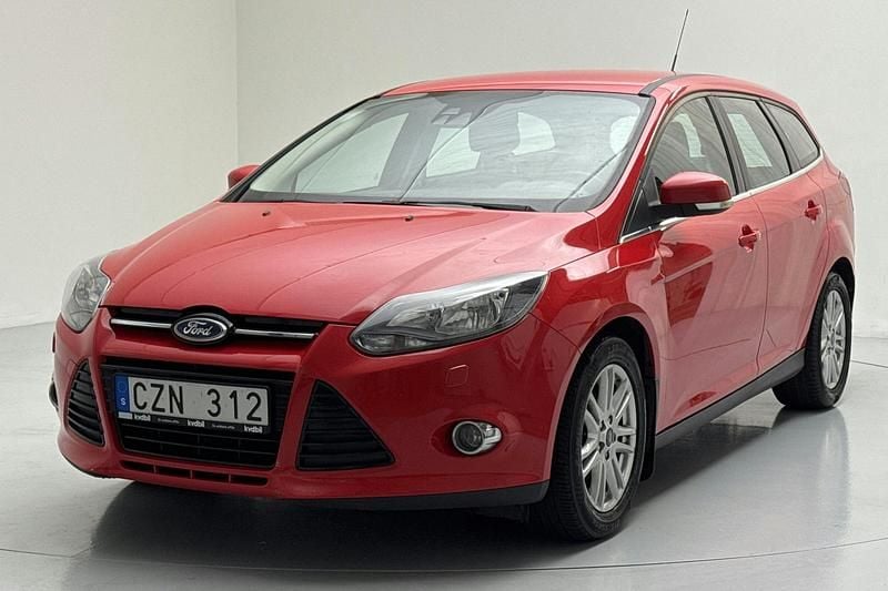 Röd Begagnad 2014 Ford Focus Titanium | 88 000 kr (Marknadspris) - Bild 1/4
