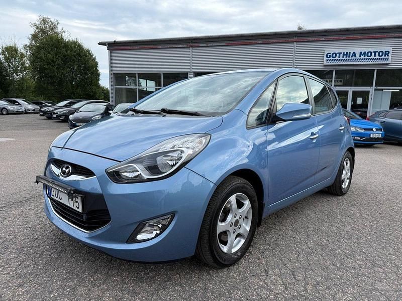Ljusblå (blå) Begagnad 2011 Hyundai ix20 Minibuss | 49 900 kr (Bra pris) - Bild 1/4