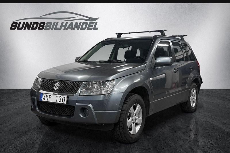 Mörkgrå Begagnad 2005 Suzuki Grand Vitara SUV | 49 900 kr (Marknadspris) - Bild 1/4
