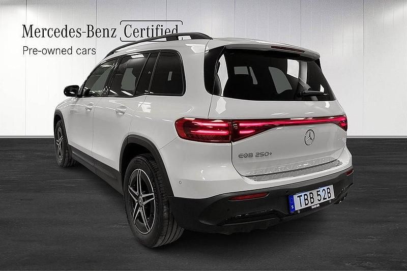 Begagnad Mercedes EQB250+ AMG 139 kW (190 HK) 2024 Vit SUV