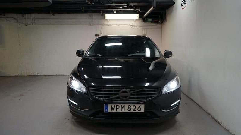 Begagnad Volvo S60 Momentum 190 HK (139 kW) 2017 Svart Sedan