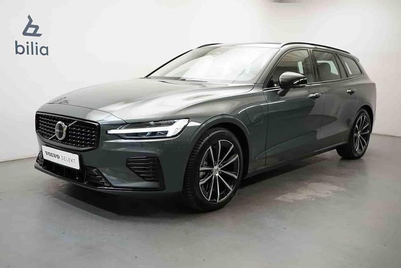 Grön Begagnad 2026 Volvo V60 Kombi | 539 900 kr (Dyr) - Bild 1/1
