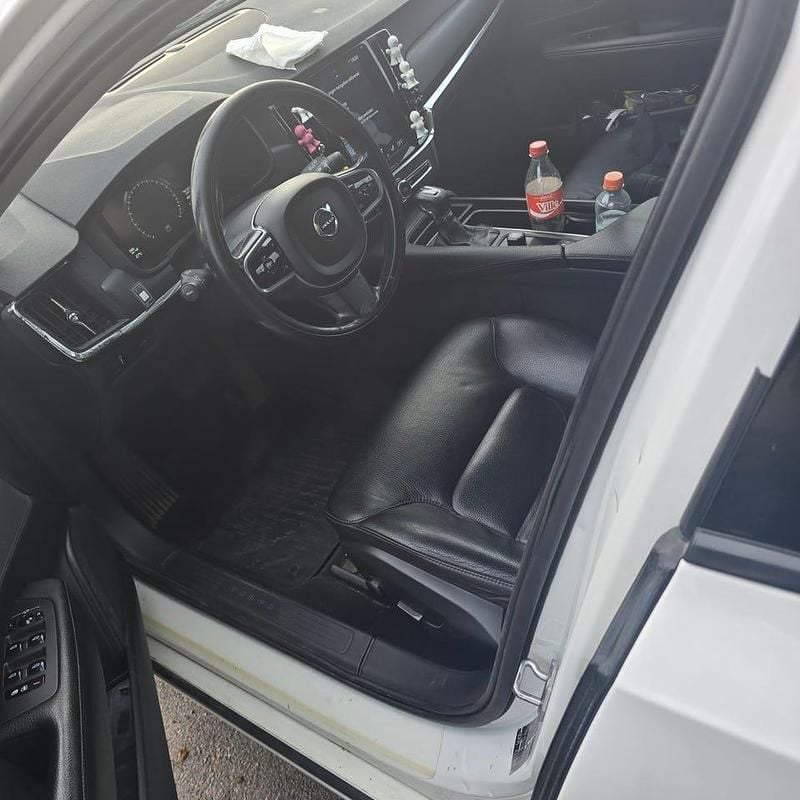 Begagnad Volvo V90 150 HK (110 kW) 2018 Kombi